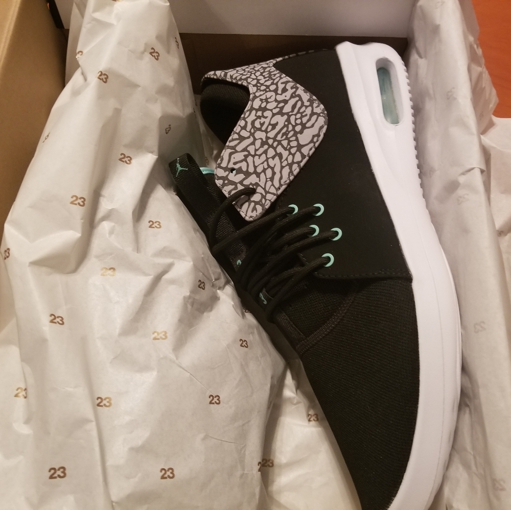 Jordan  Training  Shoe
